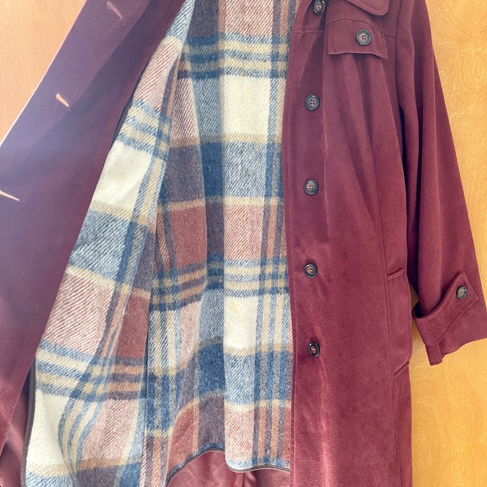 Vintage Women’s Outerwear - Picture 9 of 10